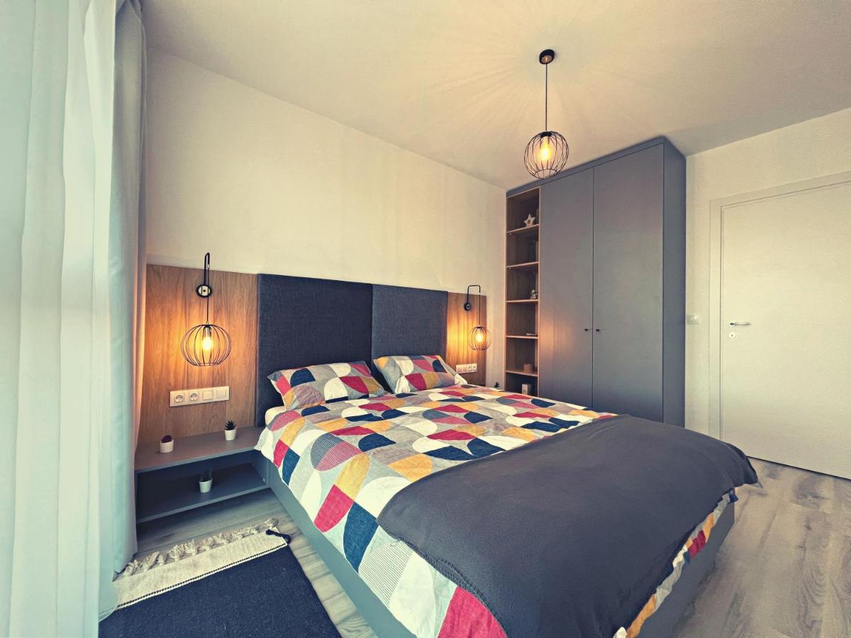 Panoramic Forest View Apartment Dumbravita  Exteriér fotografie